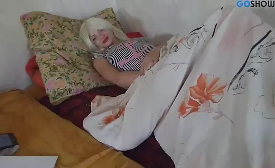 Blonde Fingering Pussy on Bed Tempting Tease